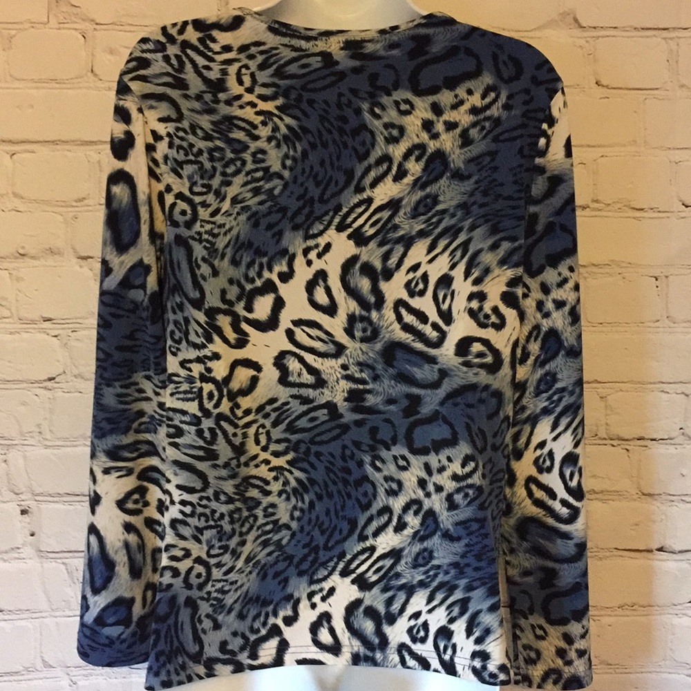 Blue Leopard Print Top - Picture 3 of 4